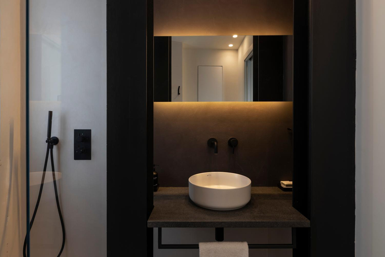 Others 3, Fra le righe - arte , design e interni siciliani, Catania