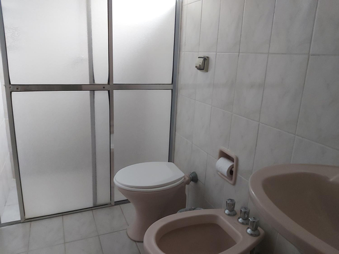 Bathroom 3, Pousada Jorai e Camping, Bertioga