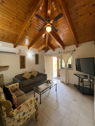 Others 5, Thai Villa Eilat
