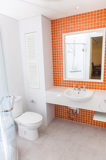 Bathroom 4, Mykonos Beach Apartment, Hua Hin