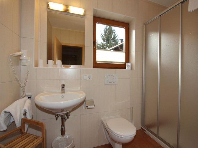 Bathroom 3, Apartment in Uderns near Ski Lift Hochzillertal, Schwaz
