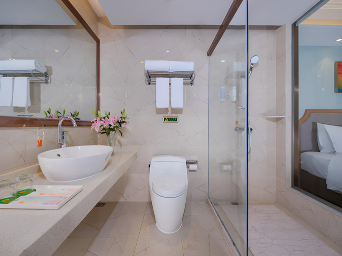 Bathroom 3, Vienna 3 Best Hotel Guizhou Kaili Hardware Market, Qiandongnan Miao and Dong