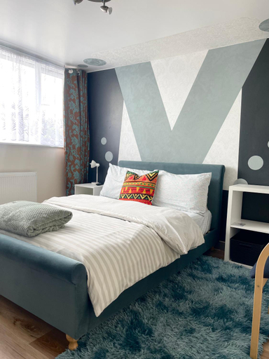 Bedroom 1, Penn Gardens Flats 1 - 2 , Rooms 3 - 4, London