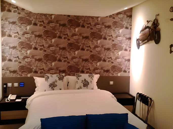 Bedroom 2, WalkerHotel. Ximen, Taipei City