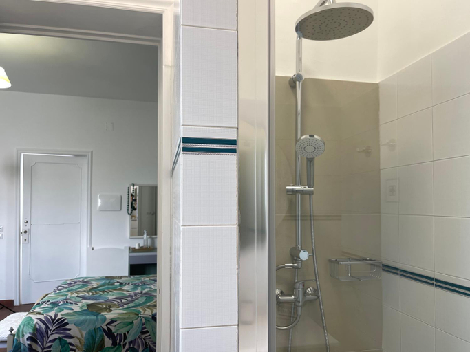 Bathroom 2, Domus Liventa B&B, Lecce