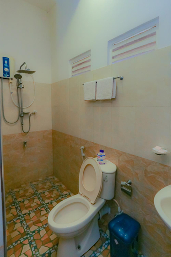 Bathroom 4, Castle Resort Yala, Thissamaharama