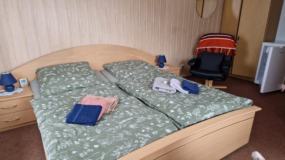 Bedroom 5, Pension Gluck Auf, Mittelsachsen