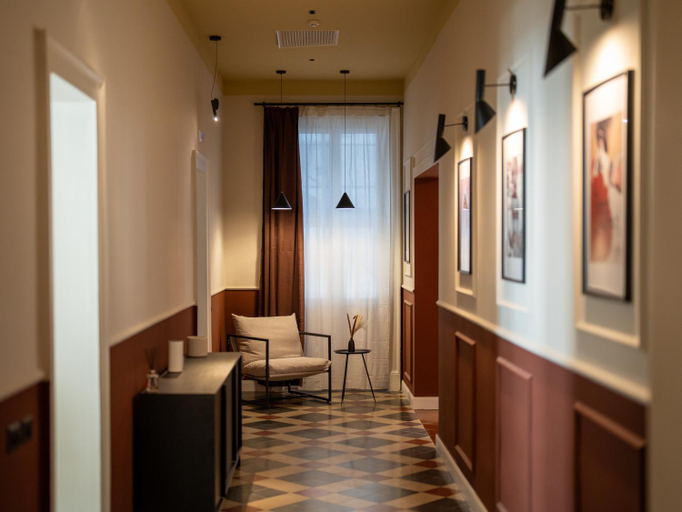 Others 3, Maison Ines Luxury B&B, Messina