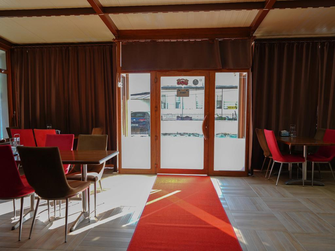 2, Otel Ege, Edremit