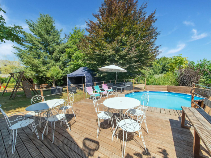 Sport & Beauty 2, Farmhouse with Pool, Waimes, Liège