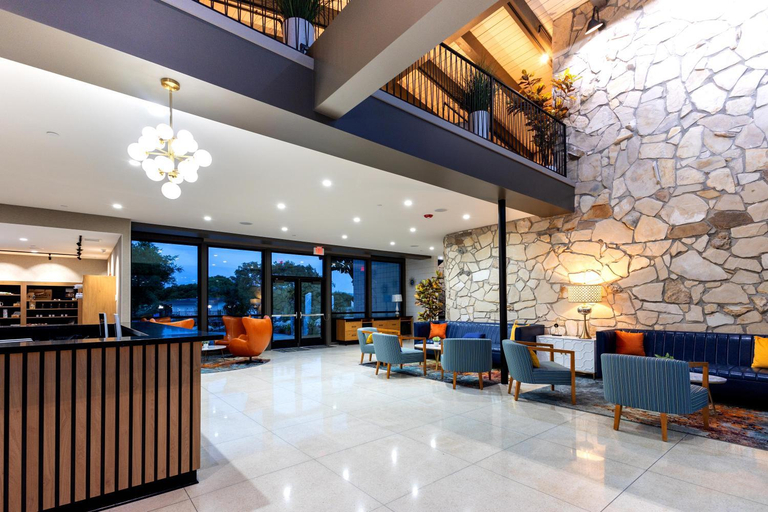 Public Area, Village Inn, Santa Barbara