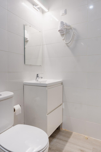 Bathroom 2, Stay House Arroios, Lisbon