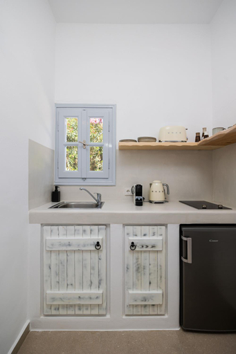 Facilities 2, Flisvos beach studios, South Aegean