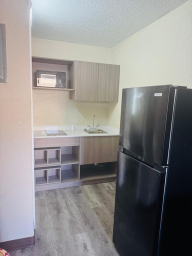 Others 4, Studios & Suites 4 Less Virginia Beach, Virginia Beach