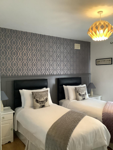 Bedroom 2, O' Sullivan's B & B