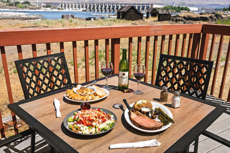 Food & Drinks 5, Columbia River Hotel and Conference Center, an Ascend Collection Hotel, Wasco
