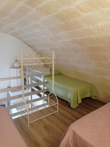 Bedroom 2, CIViCO 65, Taranto