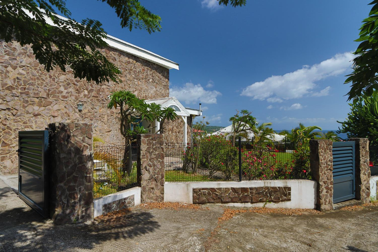 2, L'Hacienda, Saint-Pierre