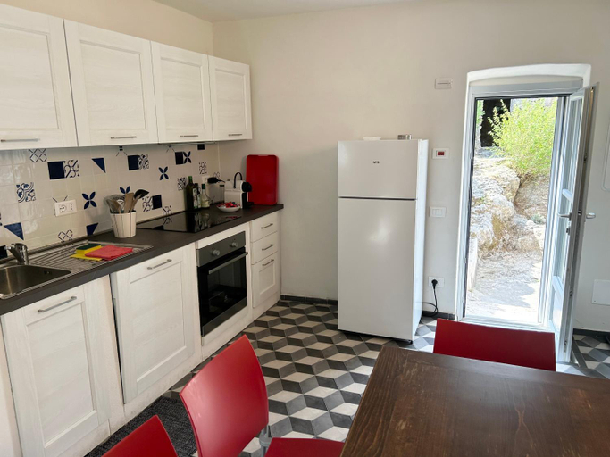 Others 5, Casa Vacanze Arma delle Manie, Savona