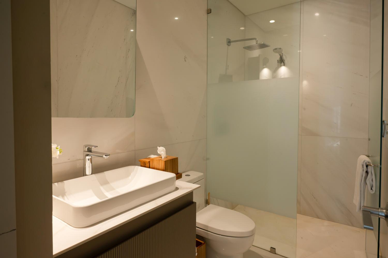 Bathroom 2, Poe 227 By Omora, Mexico City