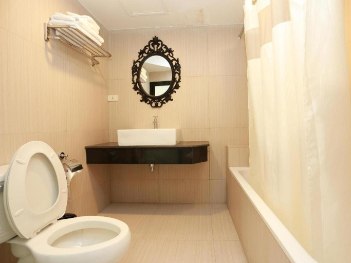 Bathroom 4, MDR Hotel, Muang Lop Buri