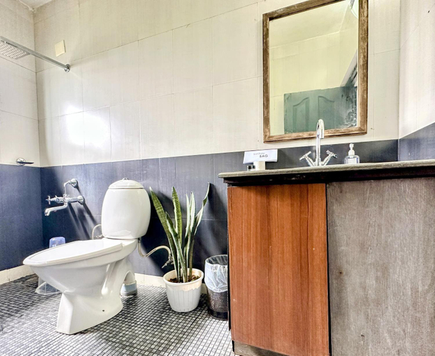 Bathroom 4, Veu Munnar Retreat, Idukki