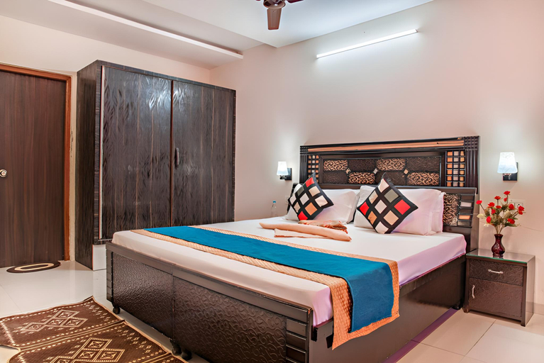 Bedroom 1, THE GROTTO PEACE BY EXOTIC STAYS, Solan
