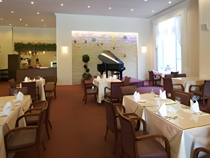 Food & Drinks, West Lake Resortopia, Miaoli