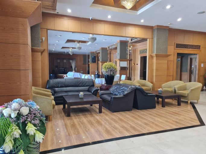Public Area 3, The Rich Hotel, Muang Nonthaburi