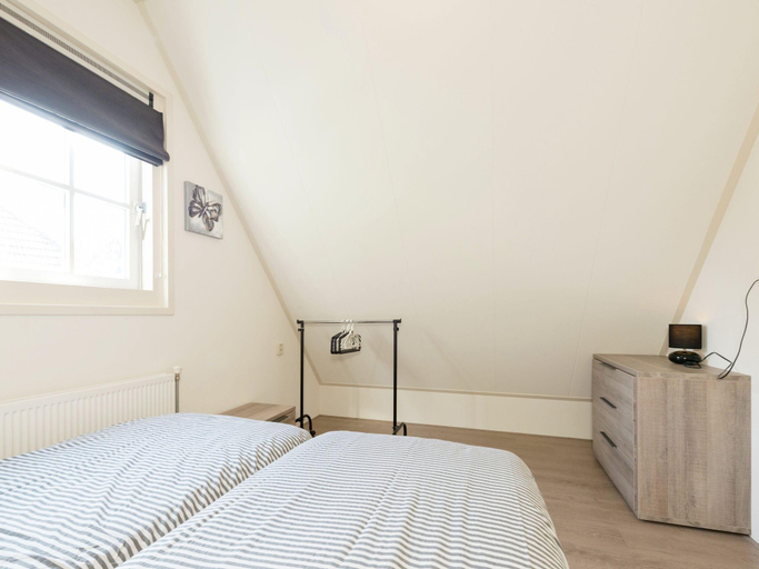 Bedroom 4, Holiday Home Near Lutjestrand Beach, Wieringen