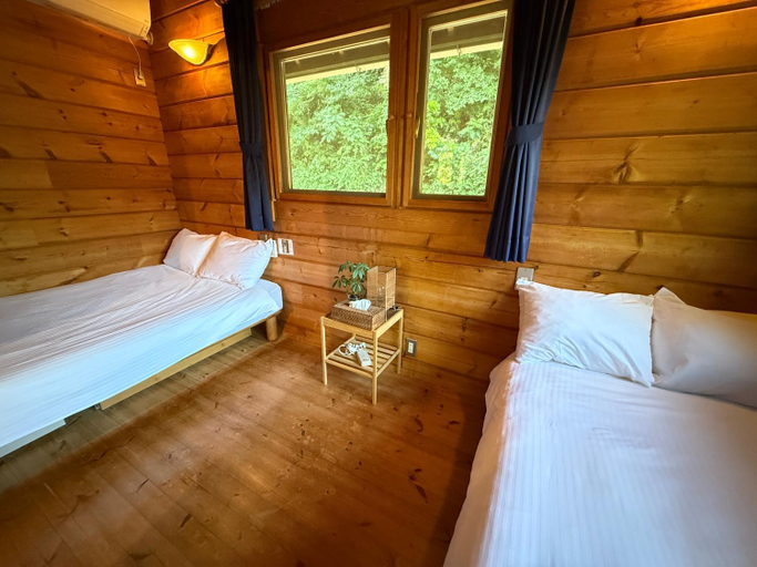 Bedroom 2, Sunny Side Cottage, Shimoda