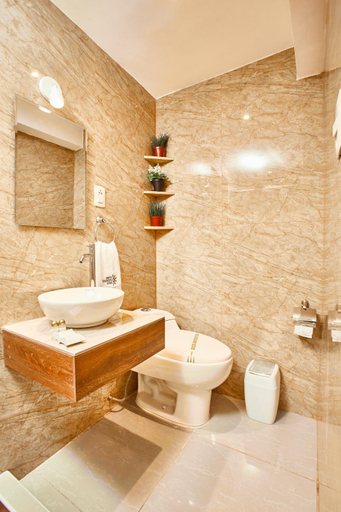 Bathroom 3, Inti Tampu Inn, Cusco
