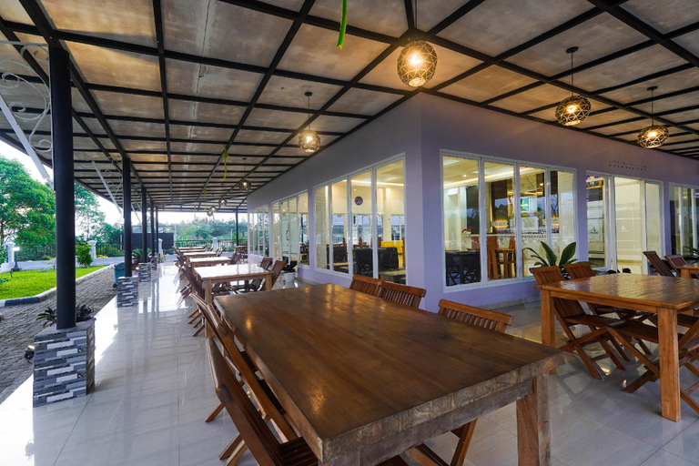 Coffee shop 4, Sapadia Villa Bukit Gibeon Sibisa, Toba