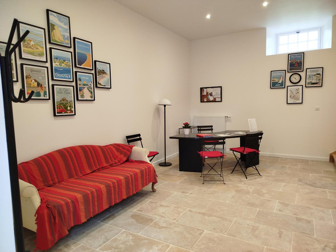 Others 2, Les Communs de Chiffrevast, Manche