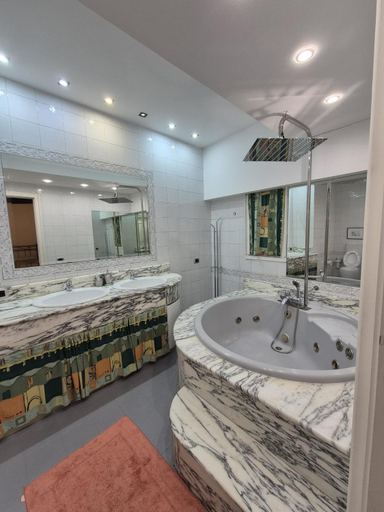 Bathroom 4, LA DIMORA DI TOTO, Napoli