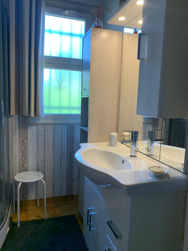 Bathroom 2, LA GRAND'VIGNE, Ardèche