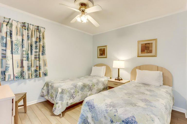 Bedroom 2, Ocean Forest Villas A214, Horry
