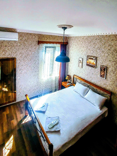 Bedroom 3, Eleven Guest House, Kutaisi