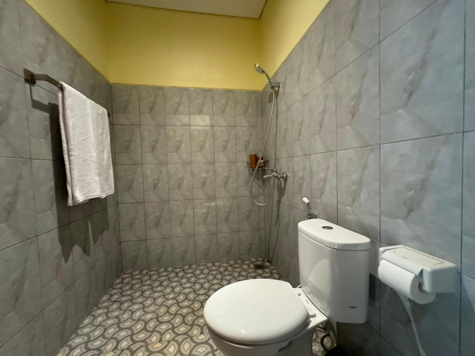 Others 5, Aruna House, Gianyar