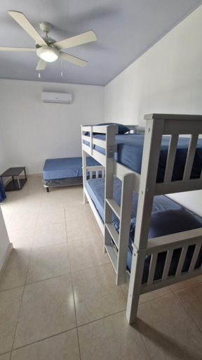 Bedroom 3, ADVENTURE House, Antón