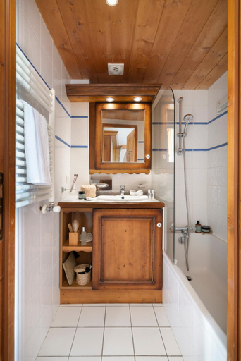 Bathroom, Residence Pierre & Vacances Premium Le Roselend, Savoie