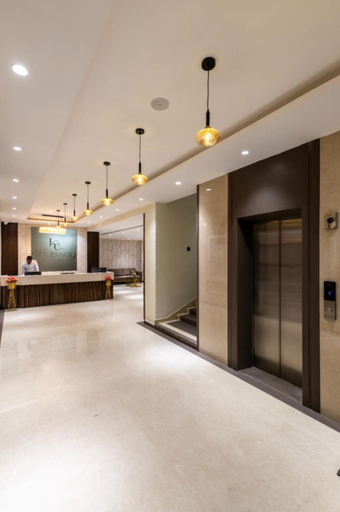 Public Area 2, Hotel Kingsway Continental Raipur, Raipur
