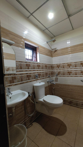 Bathroom, Masterkey Deluxe Rooms, Ernakulam