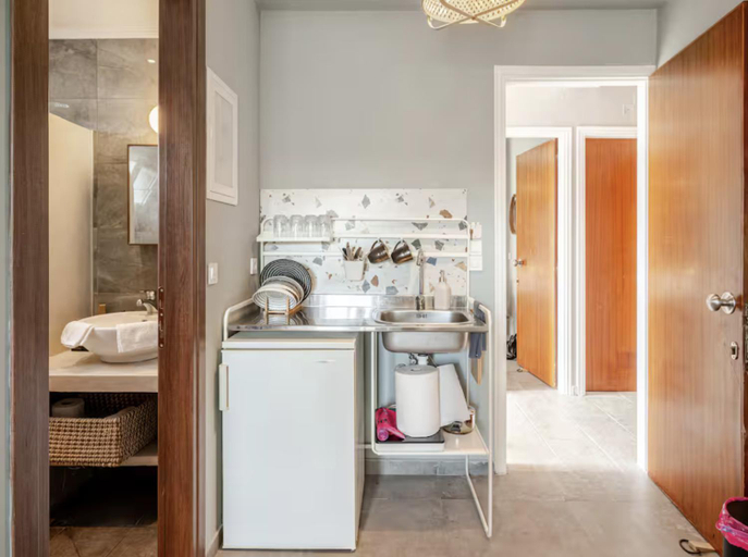 Others 5, Theros Lux Apts., Ionian Islands