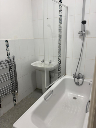 Bathroom 3, Ebers Hotel, Nottingham