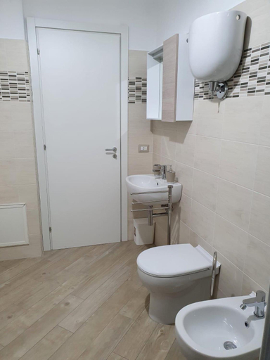 Bathroom 4, Ranieli Apartments - Pool & View near Tropea, Vibo Valentia