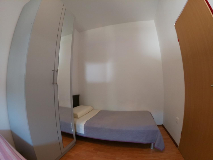 Bedroom 2, Apartments Nikolina, Posedarje