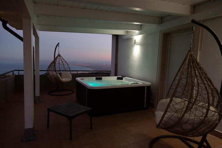 Others 5, Hotel Santangelo, Foggia