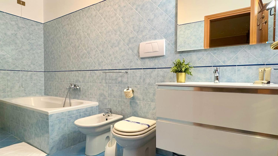 Bathroom 3, City Apartments San Marco, Venezia