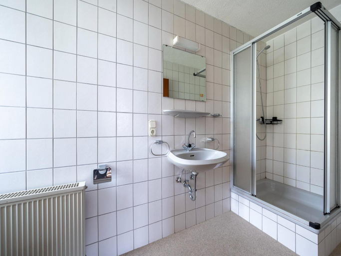 Bathroom 5, Holiday Home near Monschau with a sauna, Euskirchen